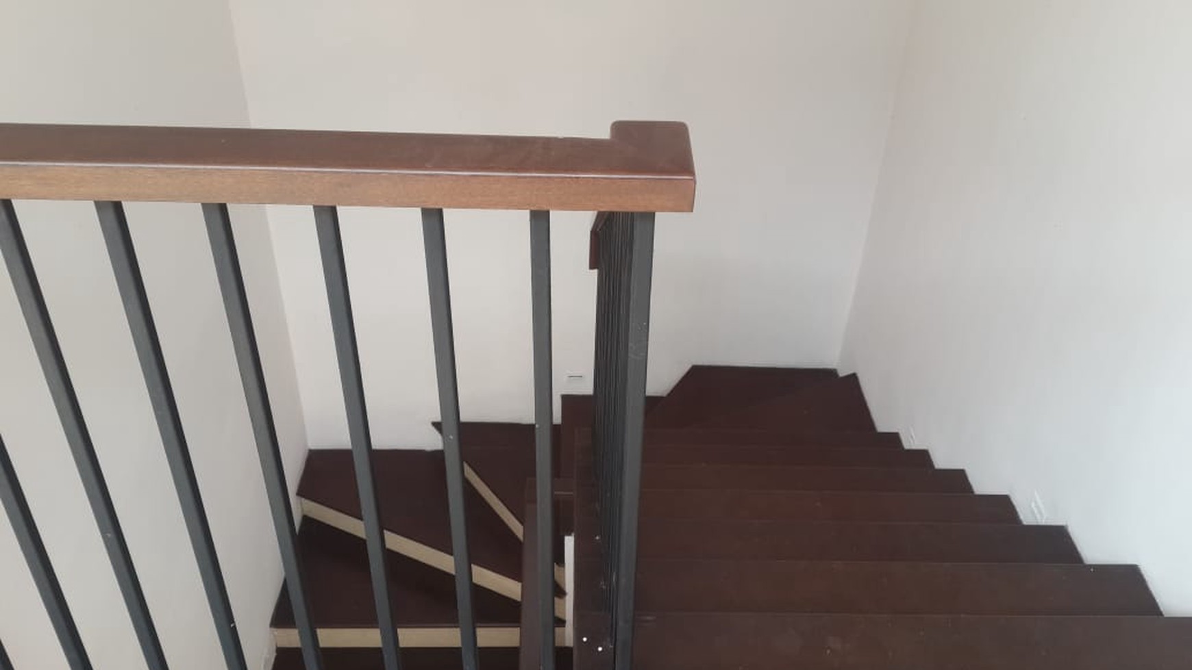 Rumah Mewah,dalam cluster,standar 2 lantai di Bintaro Jaya 7