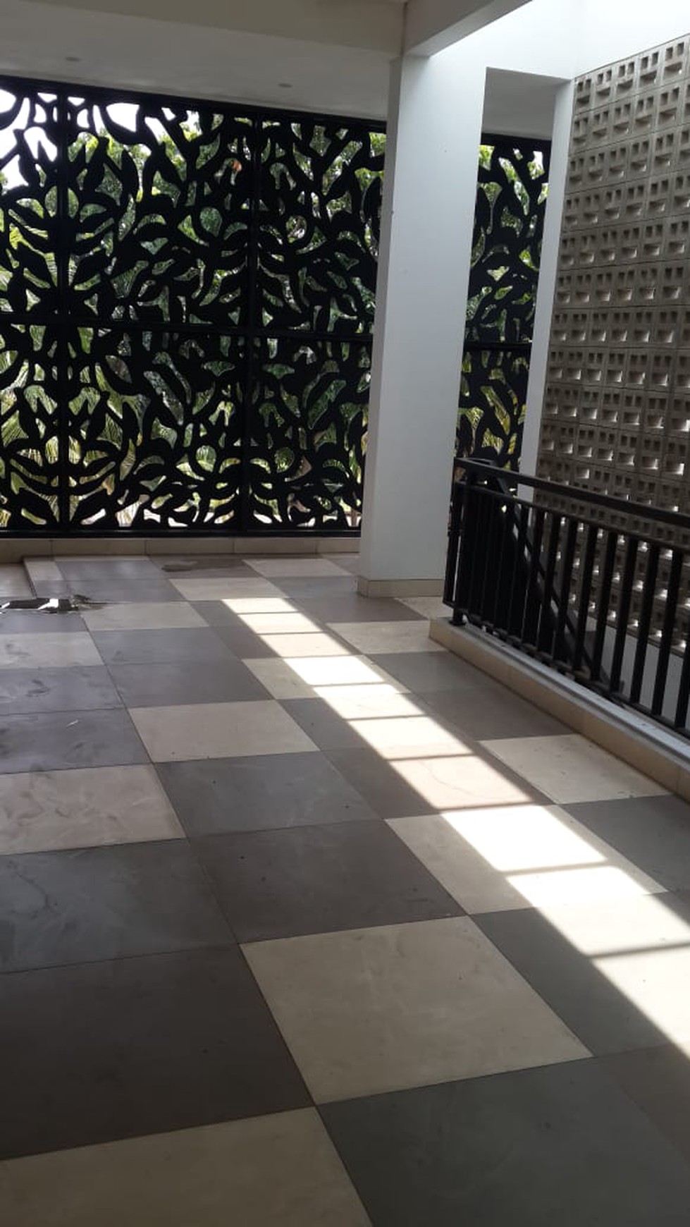Rumah Mewah,dalam cluster,standar 2 lantai di Bintaro Jaya 7.