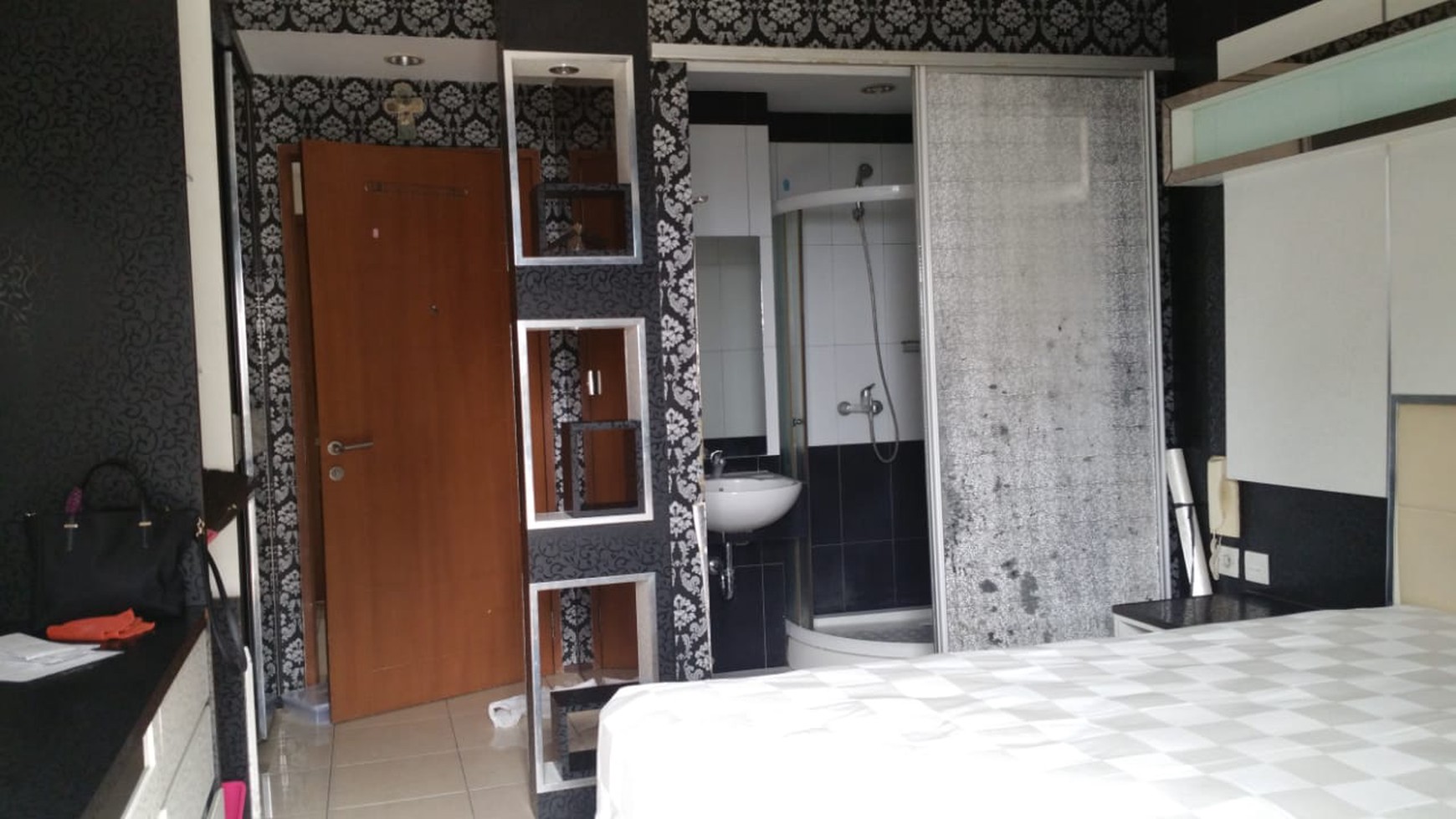 Apt dijual