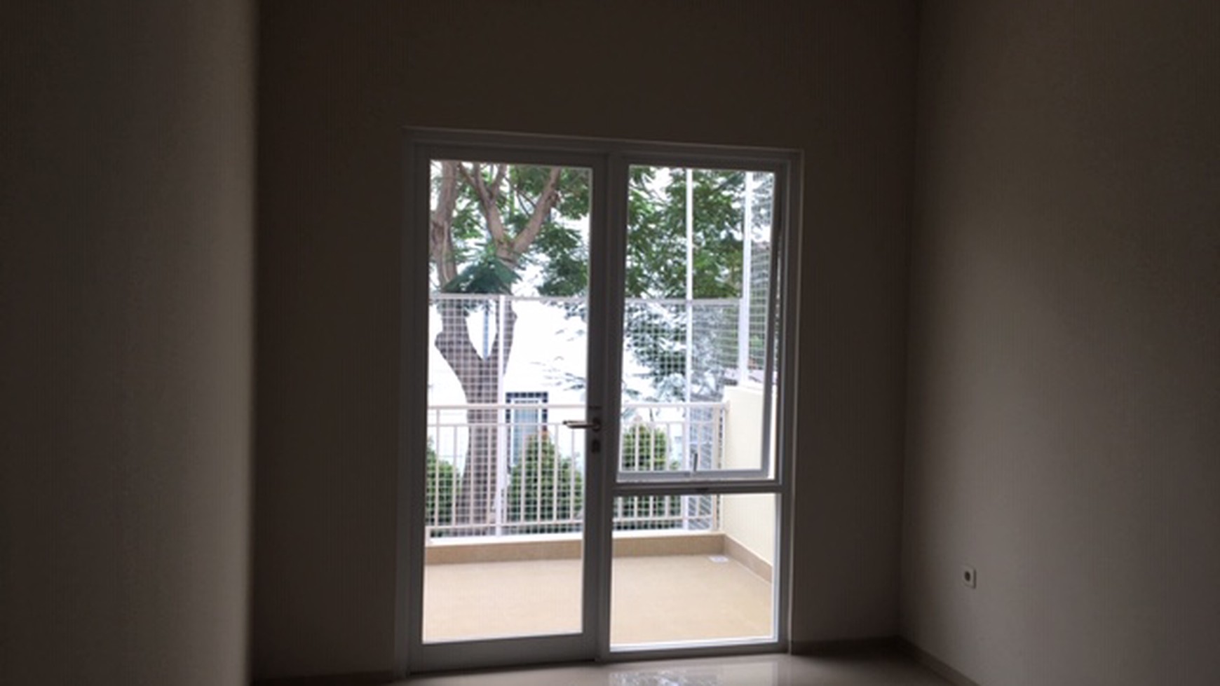 Di Jual New Britania JL. Liverpool - Lippo Karawaci Tangerang