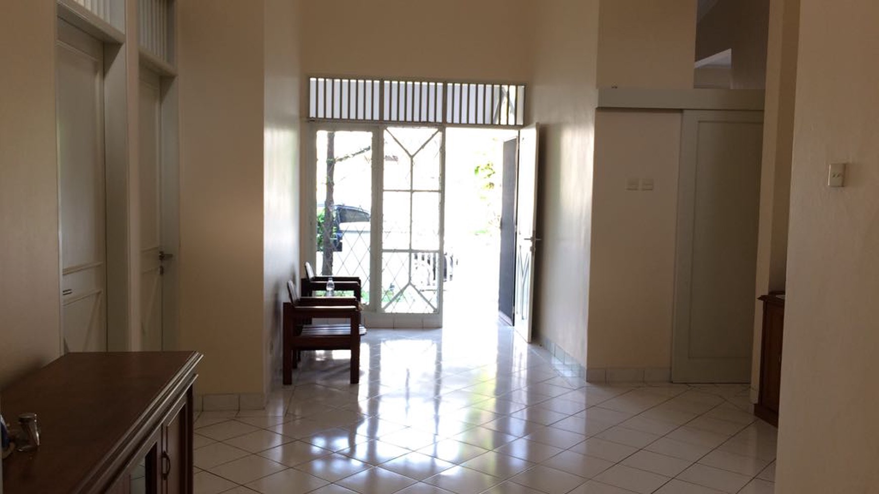 Di Sewakan Rumah Di Bromo JL. Gn. Tretes - Lippo Karawaci Tangerang