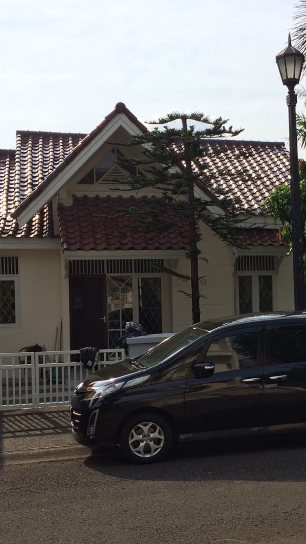 Di Sewakan Rumah Di Bromo JL. Gn. Tretes - Lippo Karawaci Tangerang