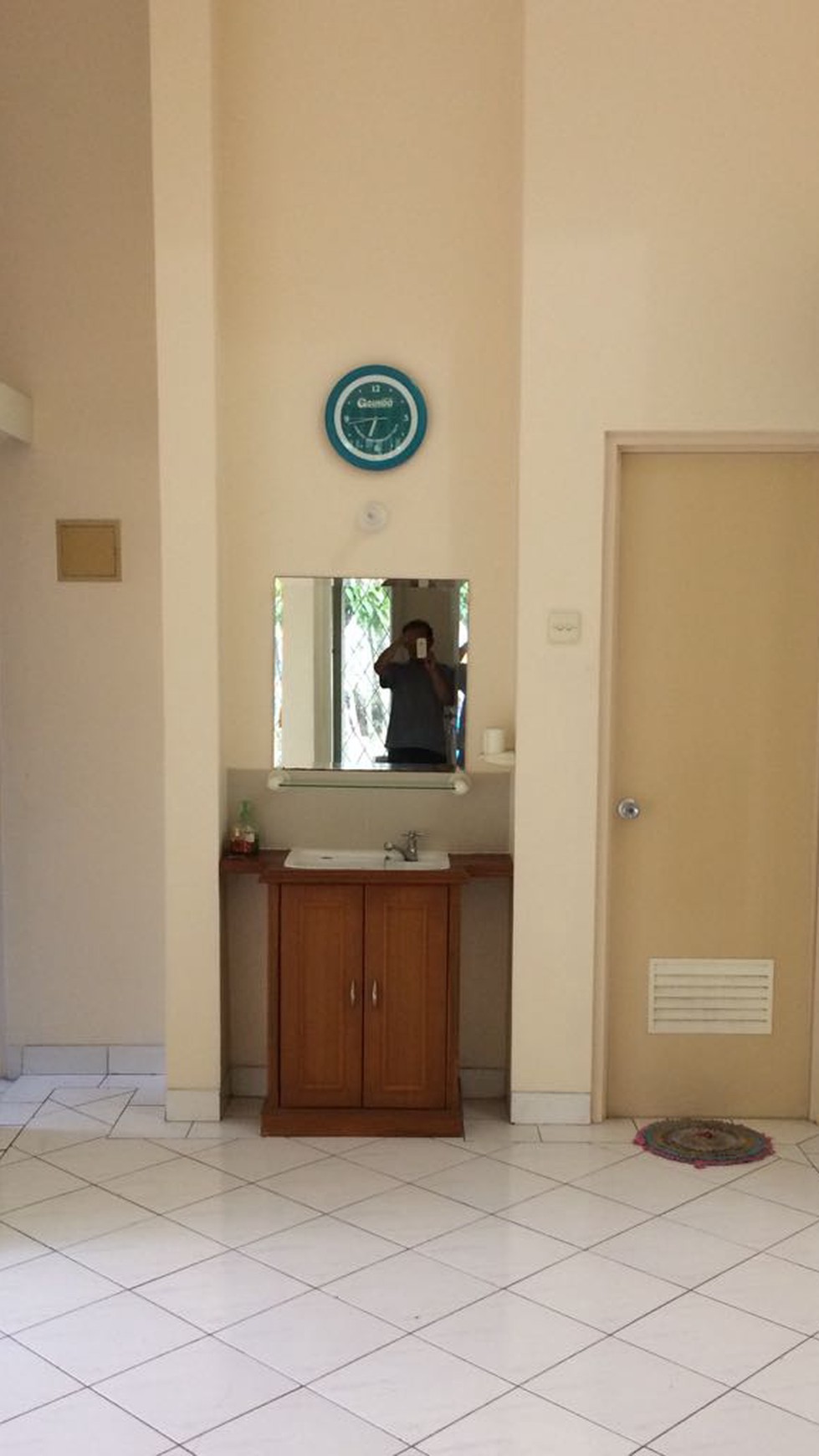 Di Sewakan Rumah Di Bromo JL. Gn. Tretes - Lippo Karawaci Tangerang