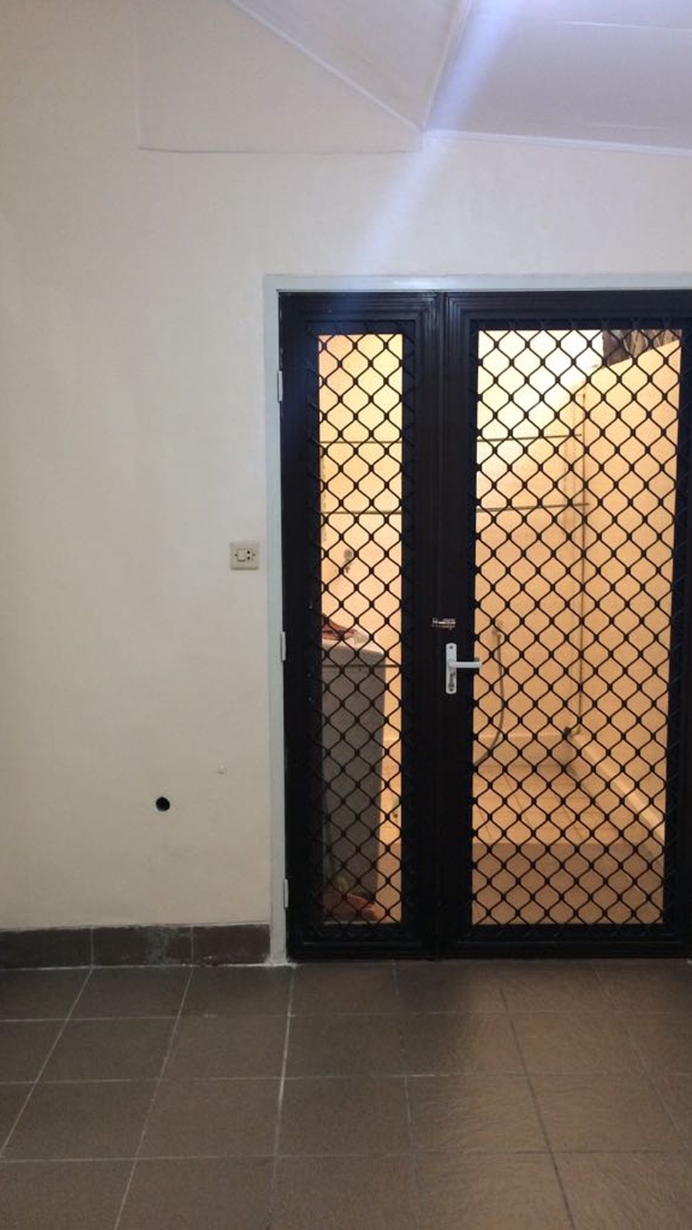 Di Sewakan Rumah Di Bromo JL. Gn. Tretes - Lippo Karawaci Tangerang