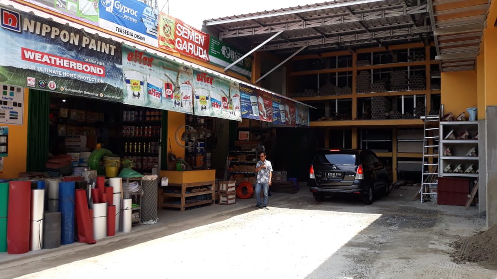 Toko Pinggir Jalan Raya Jual Hitung Tanah