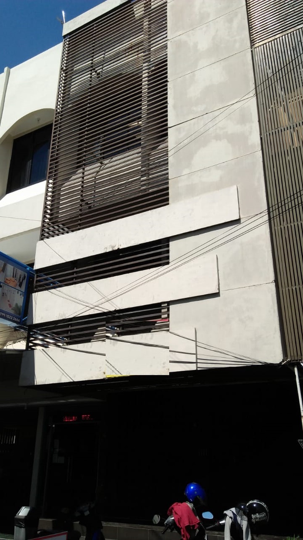 Ruko 3 Lantai Darmo Park