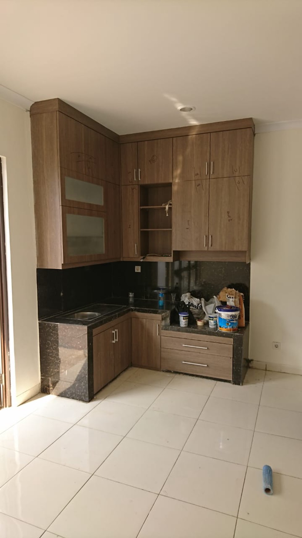 RUMAH BARU NYAMAN DI BSD