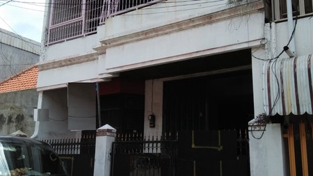 Rumah 2 Lantai Jalan Layar