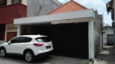 Rumah Ciamik di Jalan Layar