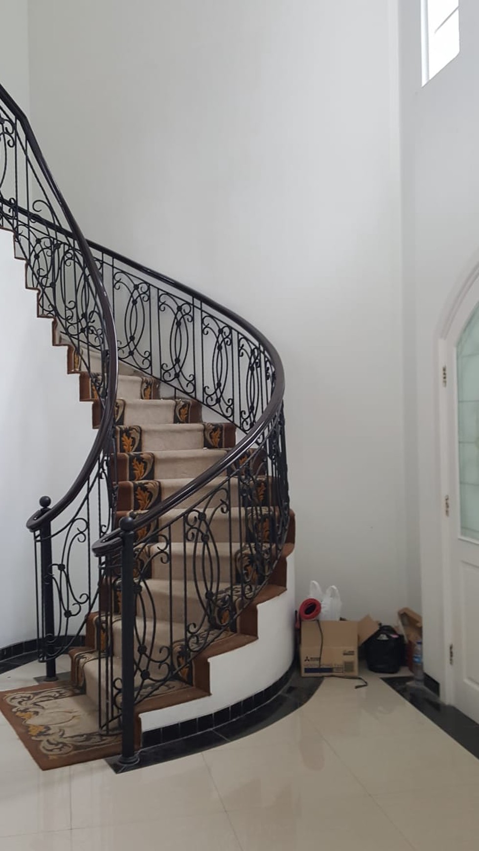 Rumah Bagus sekali,siap huni  di Bintaro Jaya 9