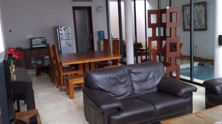 Dijual Townhouse Cantik Asri Dan Dilingkungan Nyaman - Ampera Kemang
