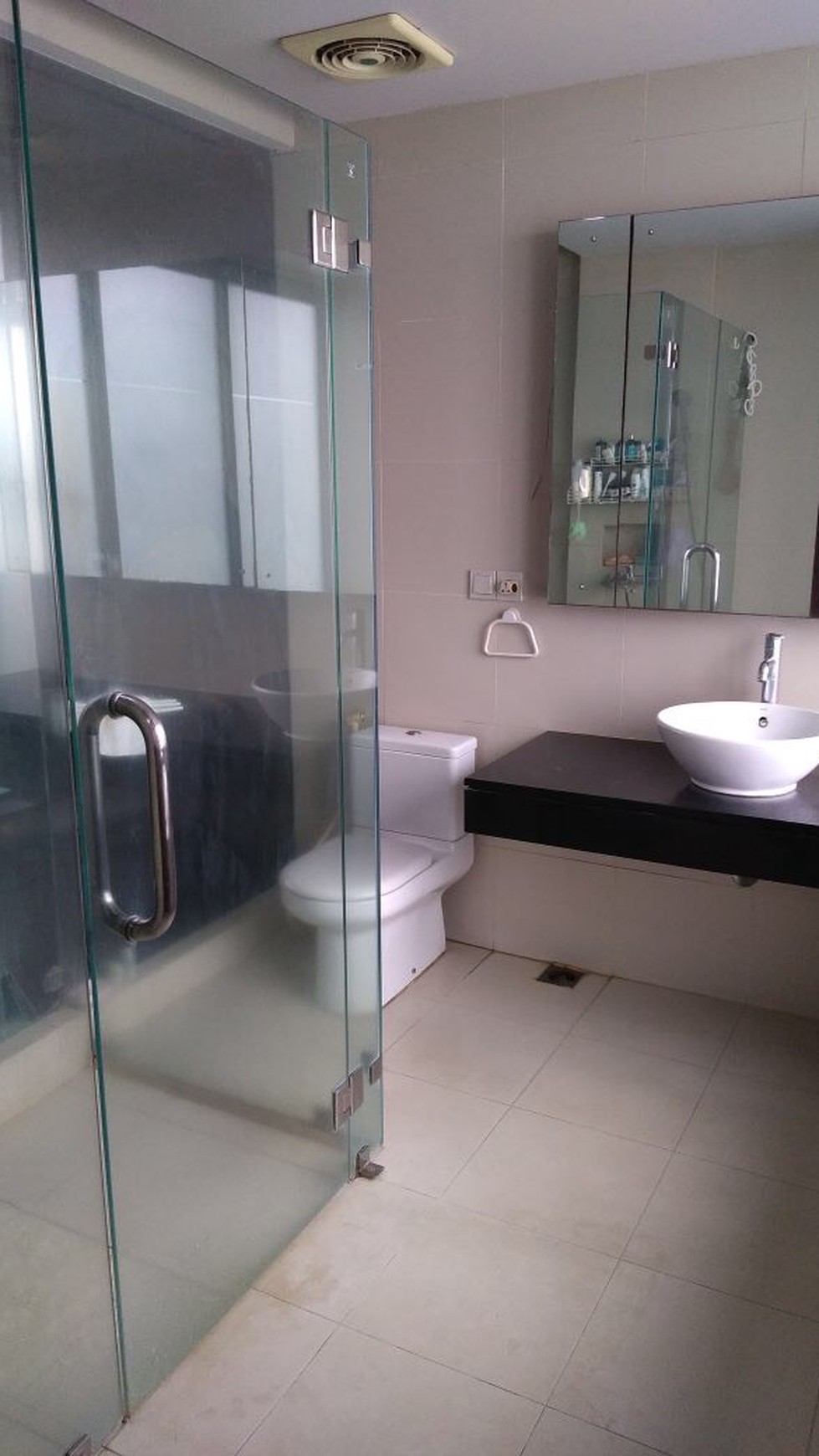 Dijual Townhouse Cantik Asri Dan Dilingkungan Nyaman - Ampera Kemang