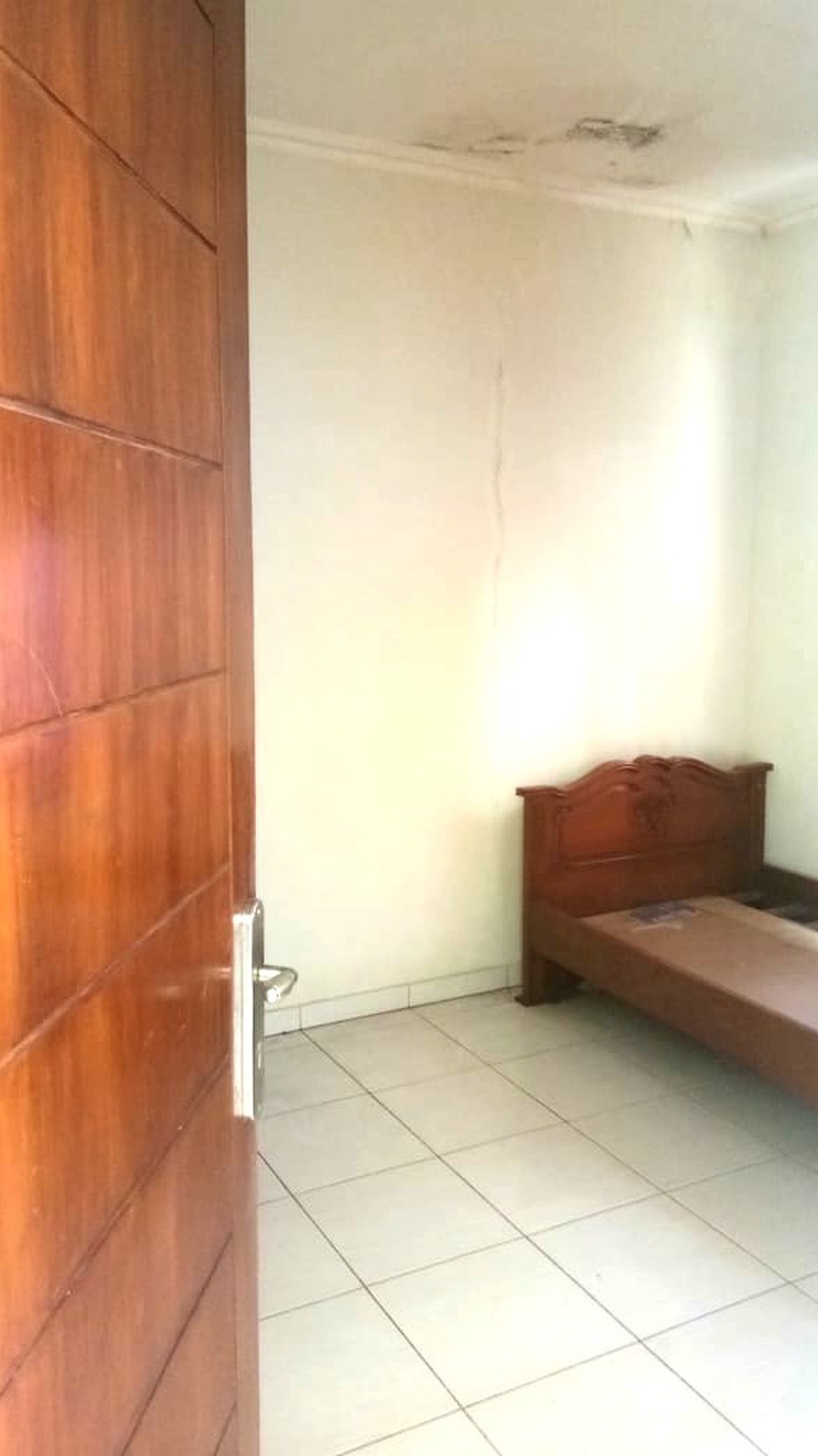 Rumah 2Lantai luas 100m, 40 Jt/Thn nego, MURAH!!!Jarang Ada