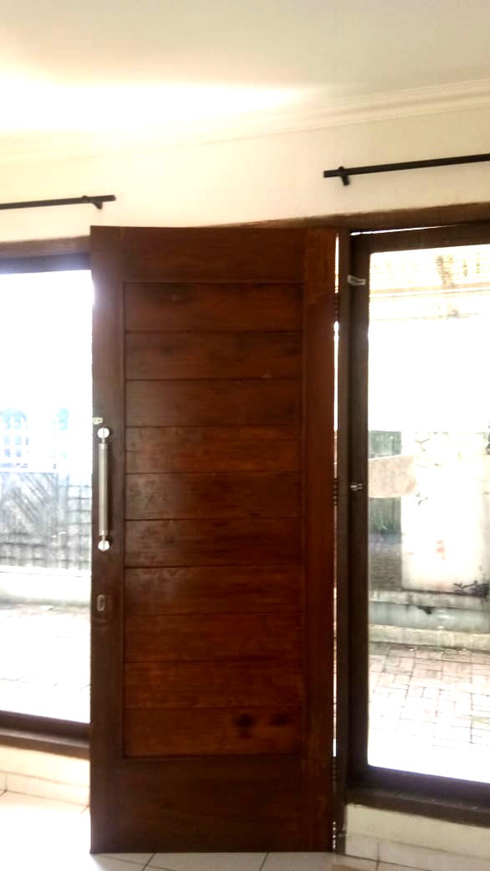 Rumah 2Lantai luas 100m, 40 Jt/Thn nego, MURAH!!!Jarang Ada