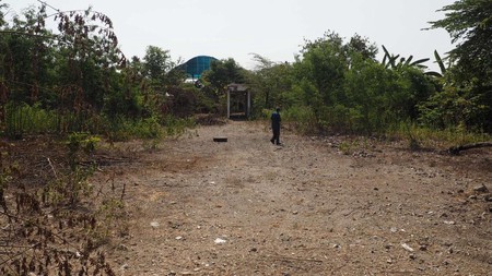 TANAH DENGAN LUAS 3830, BELAKANG RSU UGM DI KRONGGAHAN, GAMPING, SLEMAN.