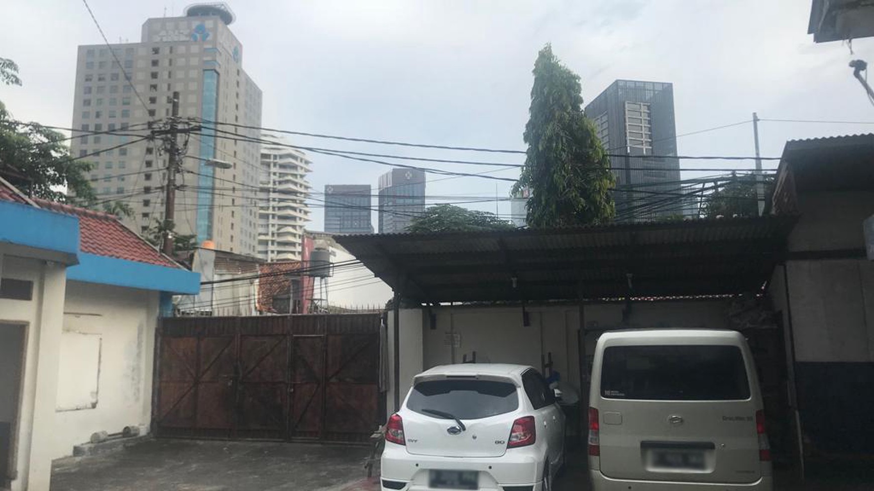 Dijual Rumah Hitung Tanah di Area Strategis dan Kawasan Komersil @Karet, Jakarta Pusat