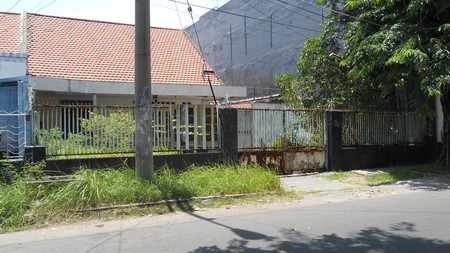 Rumah Nol Jalan Darmo Pusat Kota Surabaya