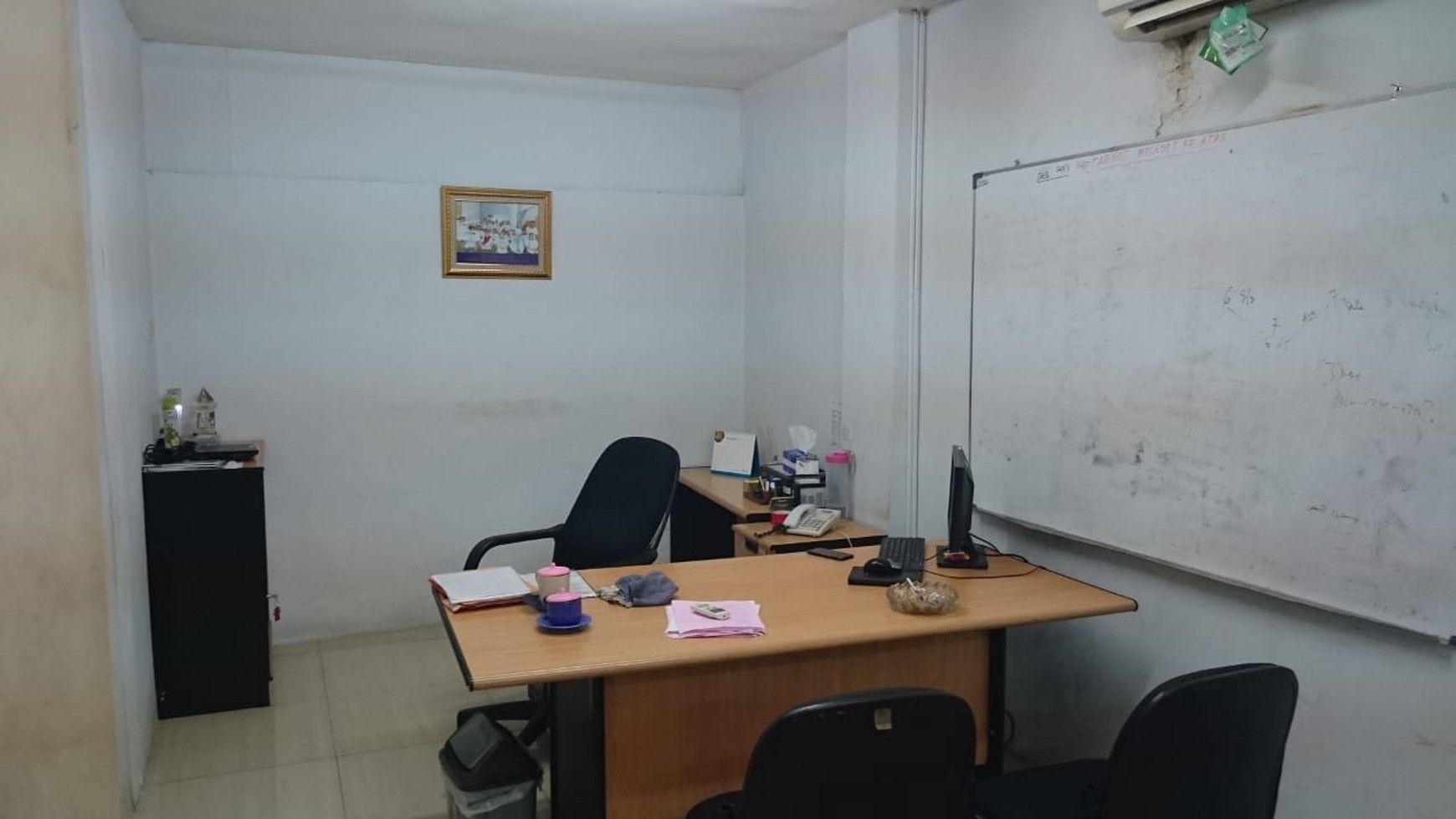 Dijual Ruko 3 Lantai, lokasi strategis dan nyaman @Pondok Pinang Jakarta Selatan