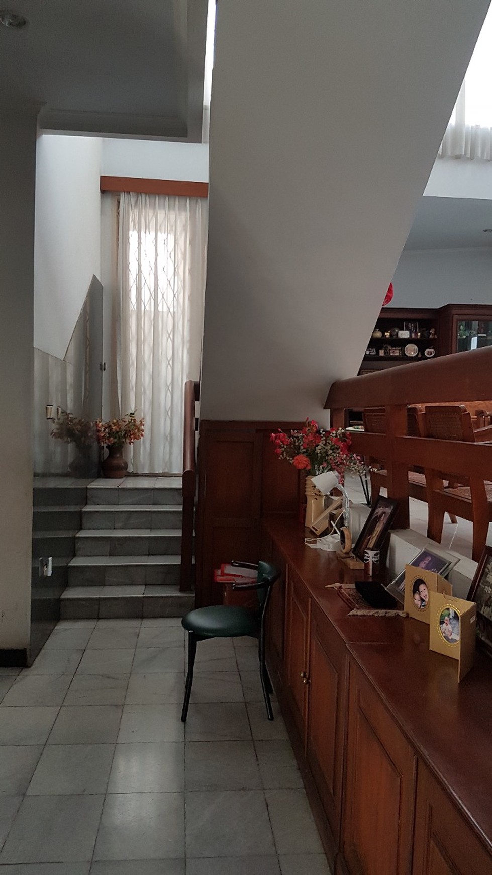 RUMAH ASRI & SIAP HUNI BONA INDAH - LEBAK BULUS