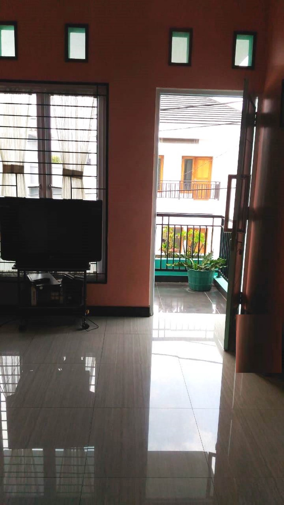 Rumah bagus, siap huni di villa gunung lestari