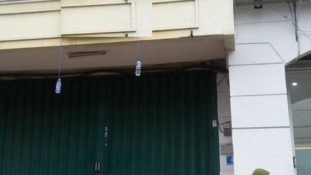 Ruko 3 Lantai pusat kota daerah petemon