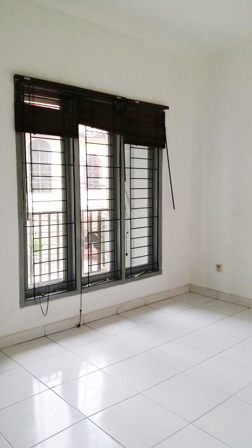 Disewakan Hunian Nyaman dan Strategis @Sektor 9 Bintaro