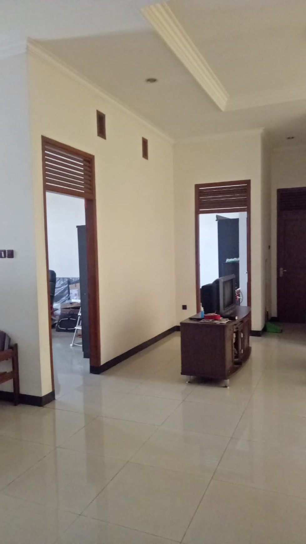 Rumah di Komplek Elit Puri Tirta Kencana Cicadas Ahmad Yani Bandung