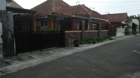 Rumah Ciamik Asemrowo Kota Surabaya