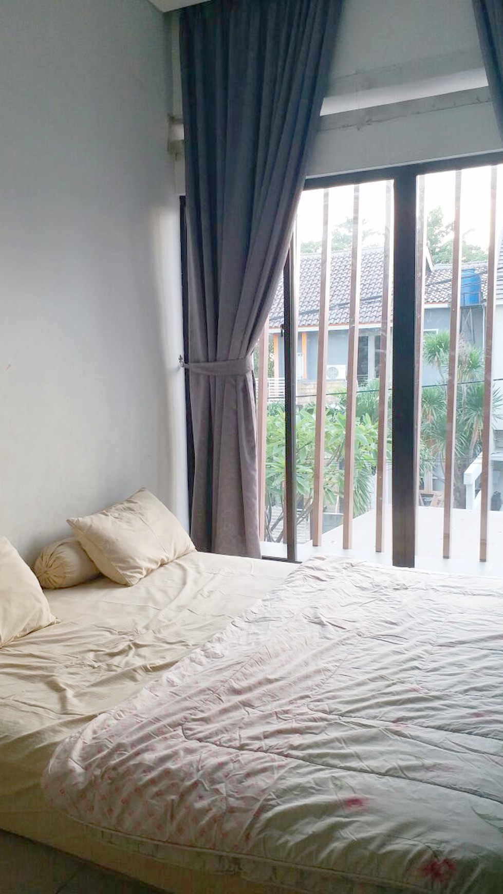 Dijual Rumah tinggal, nyaman dan lokasi strategis di Graha Raya Bintaro