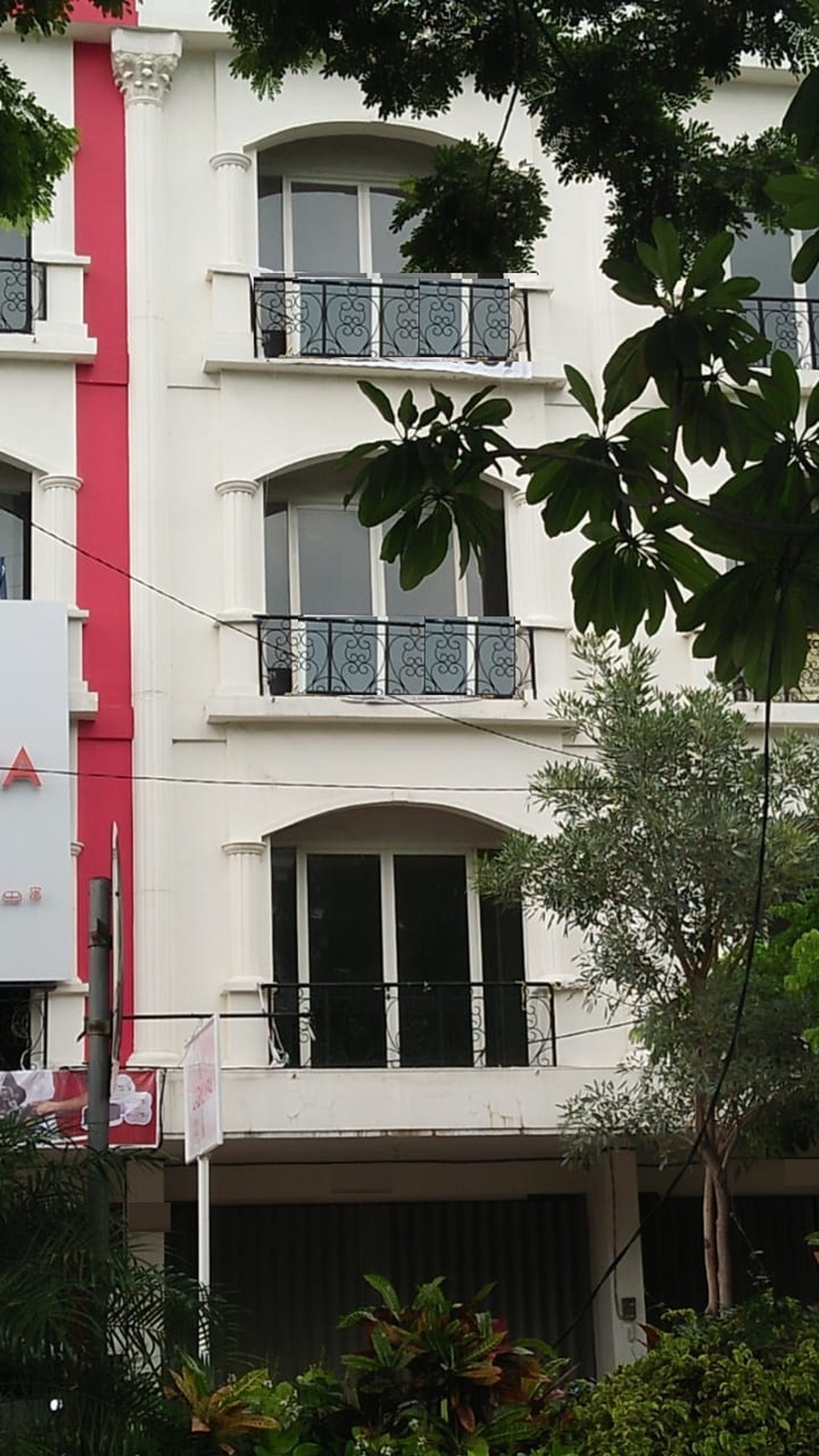 Ruko Genteng kali lebar 6