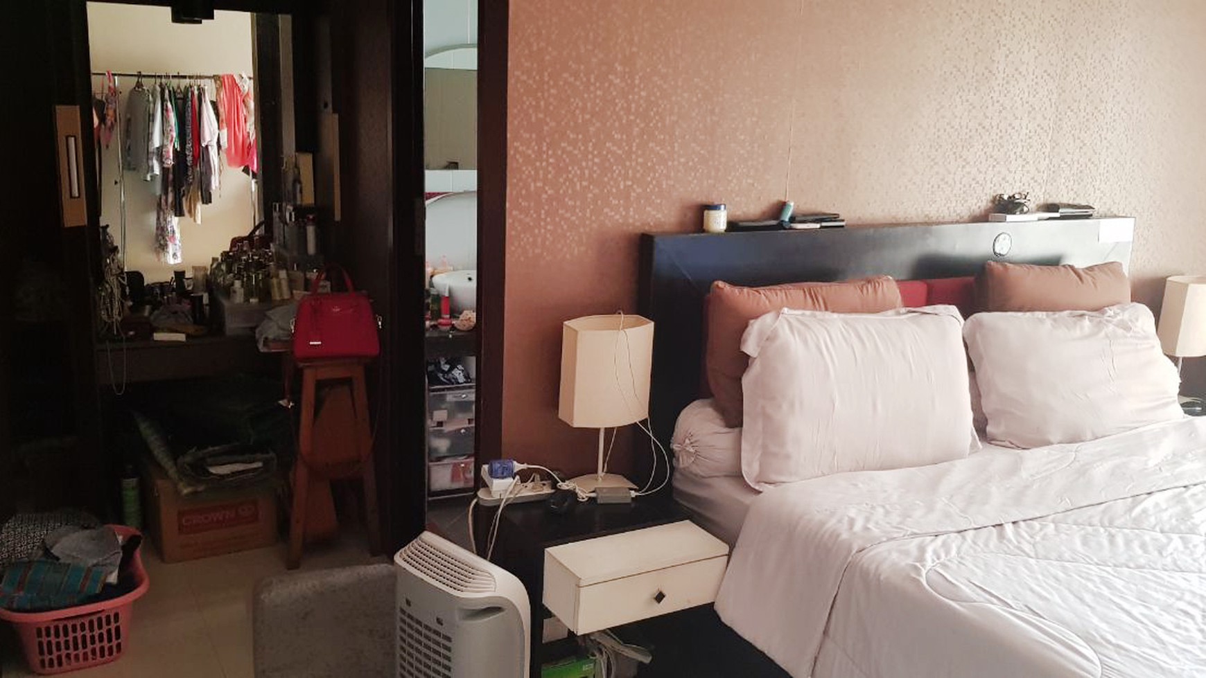 Dijual Rumah tinggal, Semi Furnish, lokasi strategis @Puri Bintaro Sektor 9
