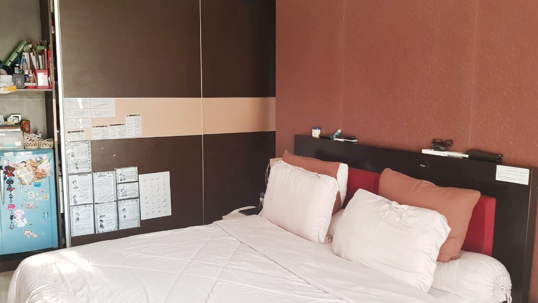 Dijual Rumah tinggal, Semi Furnish, lokasi strategis @Puri Bintaro Sektor 9