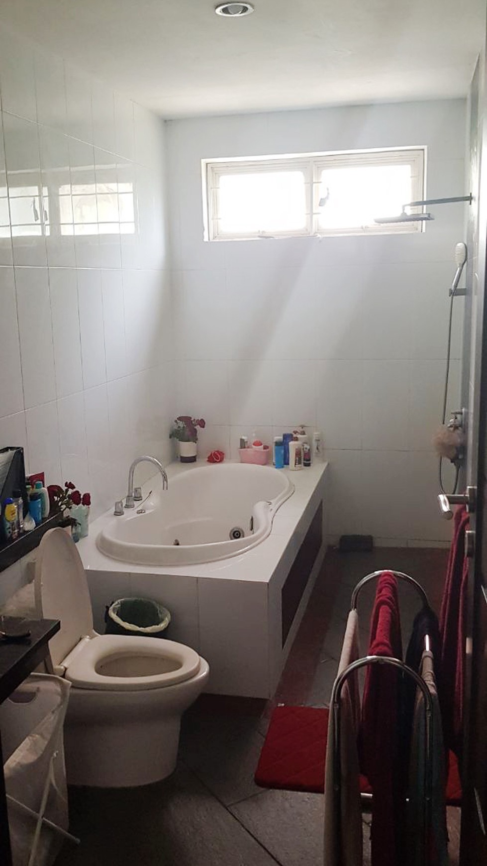 Dijual Rumah tinggal, Semi Furnish, lokasi strategis @Puri Bintaro Sektor 9