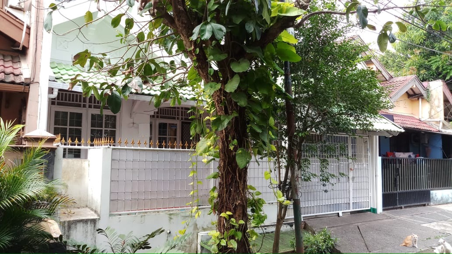 Rumah Siap Huni,lokasi oke di Bintaro Jaya 5