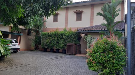 Rumah Cocok Dijadikan Tempat Usaha, Pinggir Jalan Raya dan Lokasi Strategis @Pondok Jaya Raya