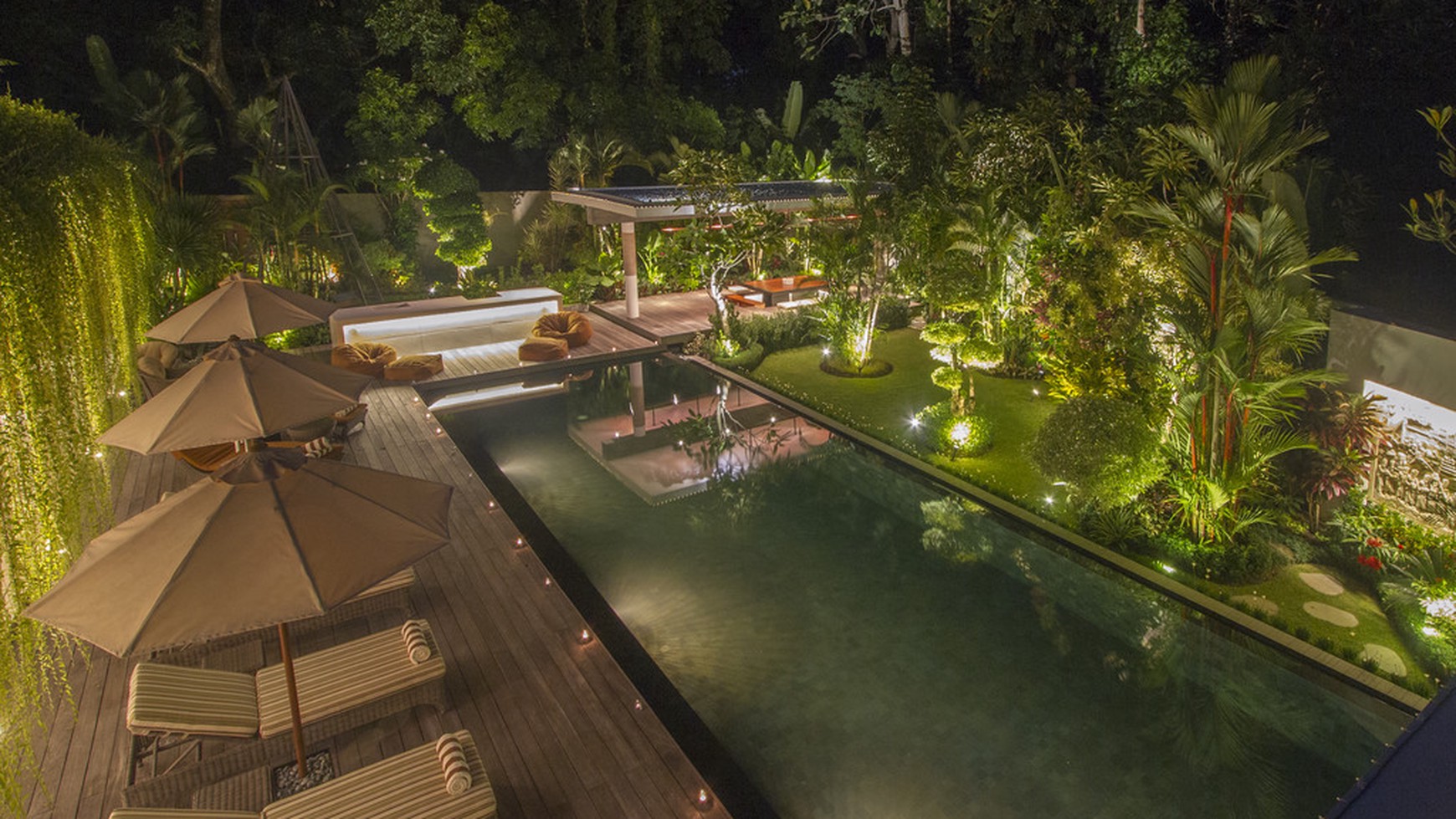 Luxury Modern Villa set by riverside close to Canggu