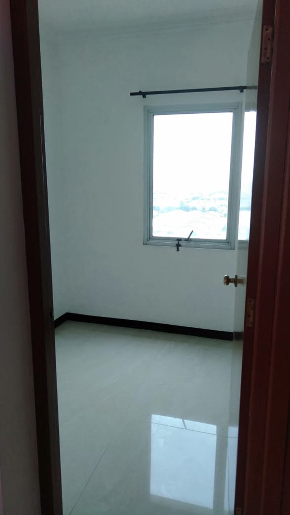 Apt disewakan