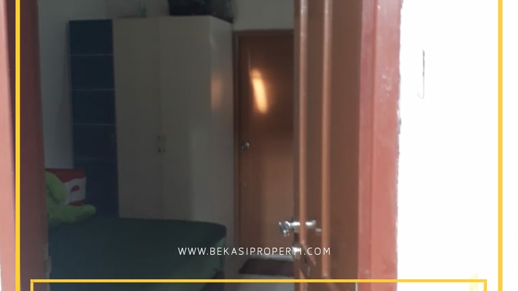 Dijual rumah 2lantai, rumah mulus bangunan bagus.