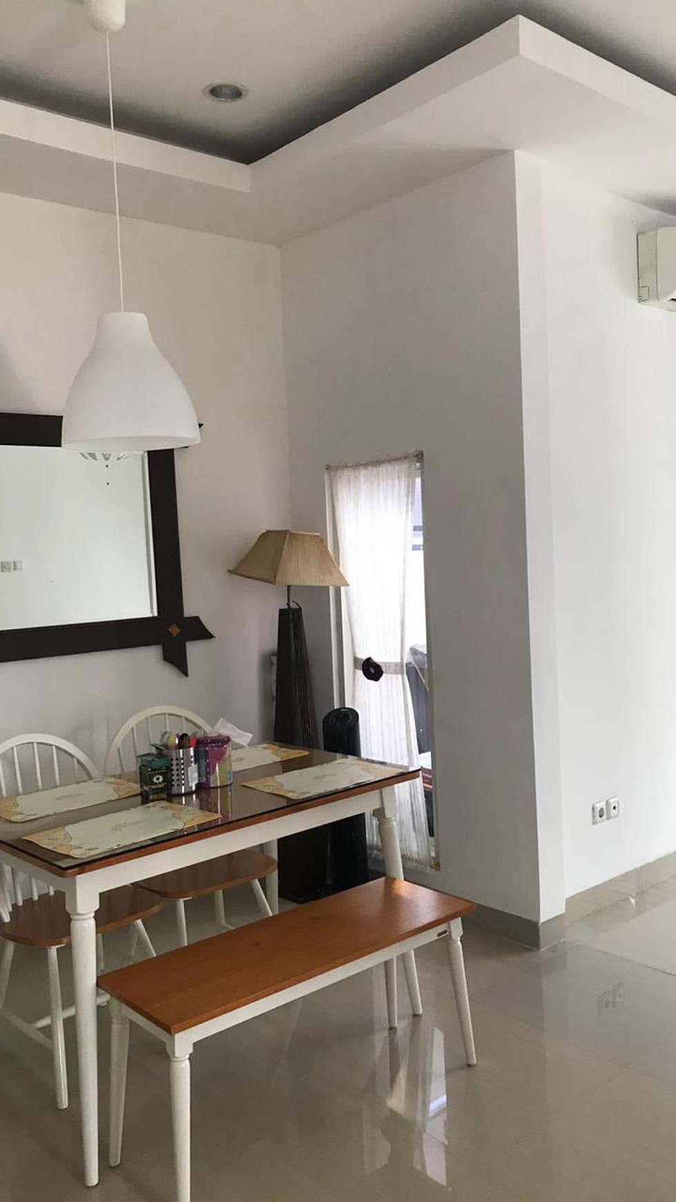 Rumah Dalam Cluster Dengan Konsep Modern Minimalis Di Cirendeu