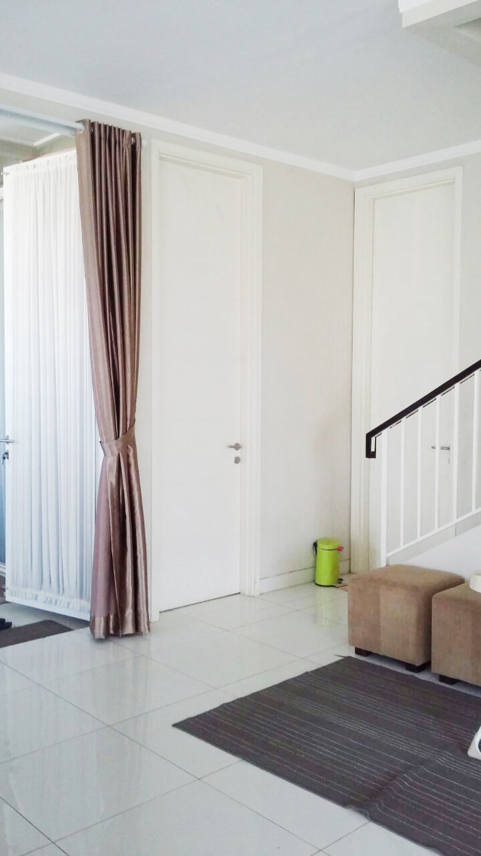 Rumah Bagus Di Discovery Eola Bintaro Jaya