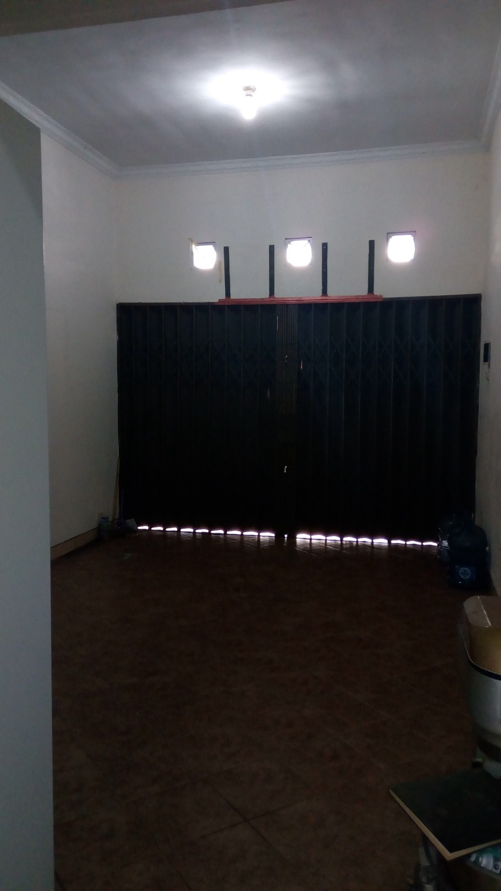 RUMAH MEWAH COCOK UNTUK KELUARGA/KOST/GUEST HOUSE, MINOMARTANI.