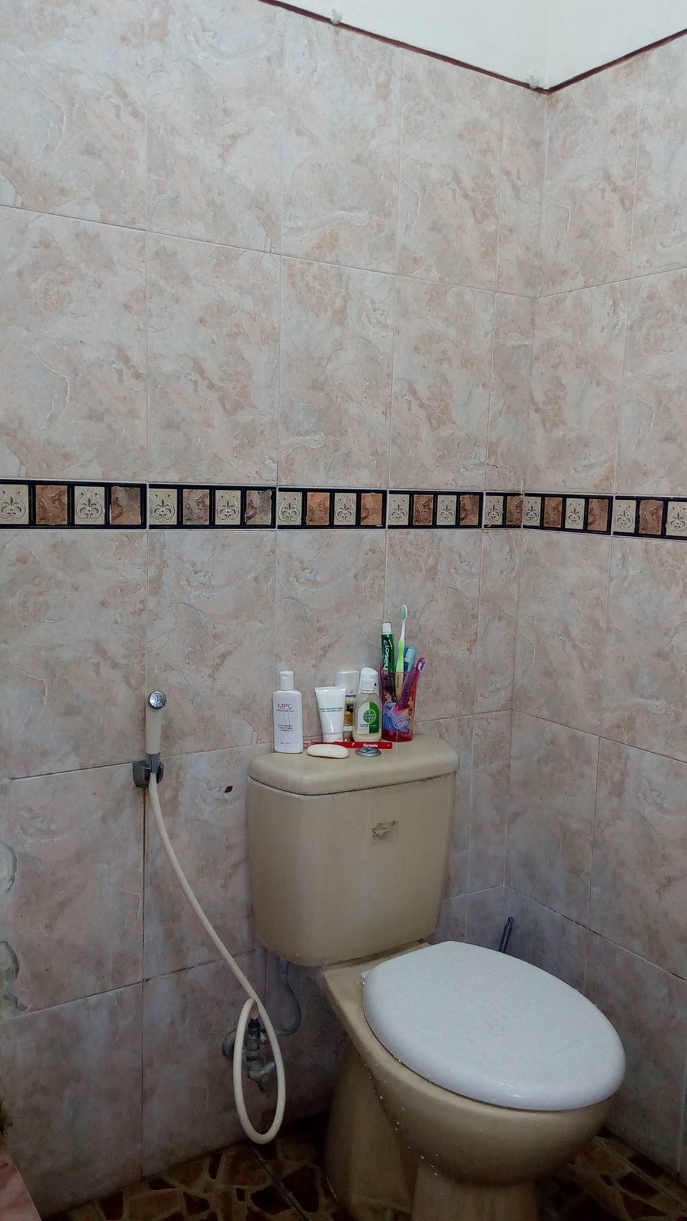 RUMAH MEWAH COCOK UNTUK KELUARGA/KOST/GUEST HOUSE, MINOMARTANI.