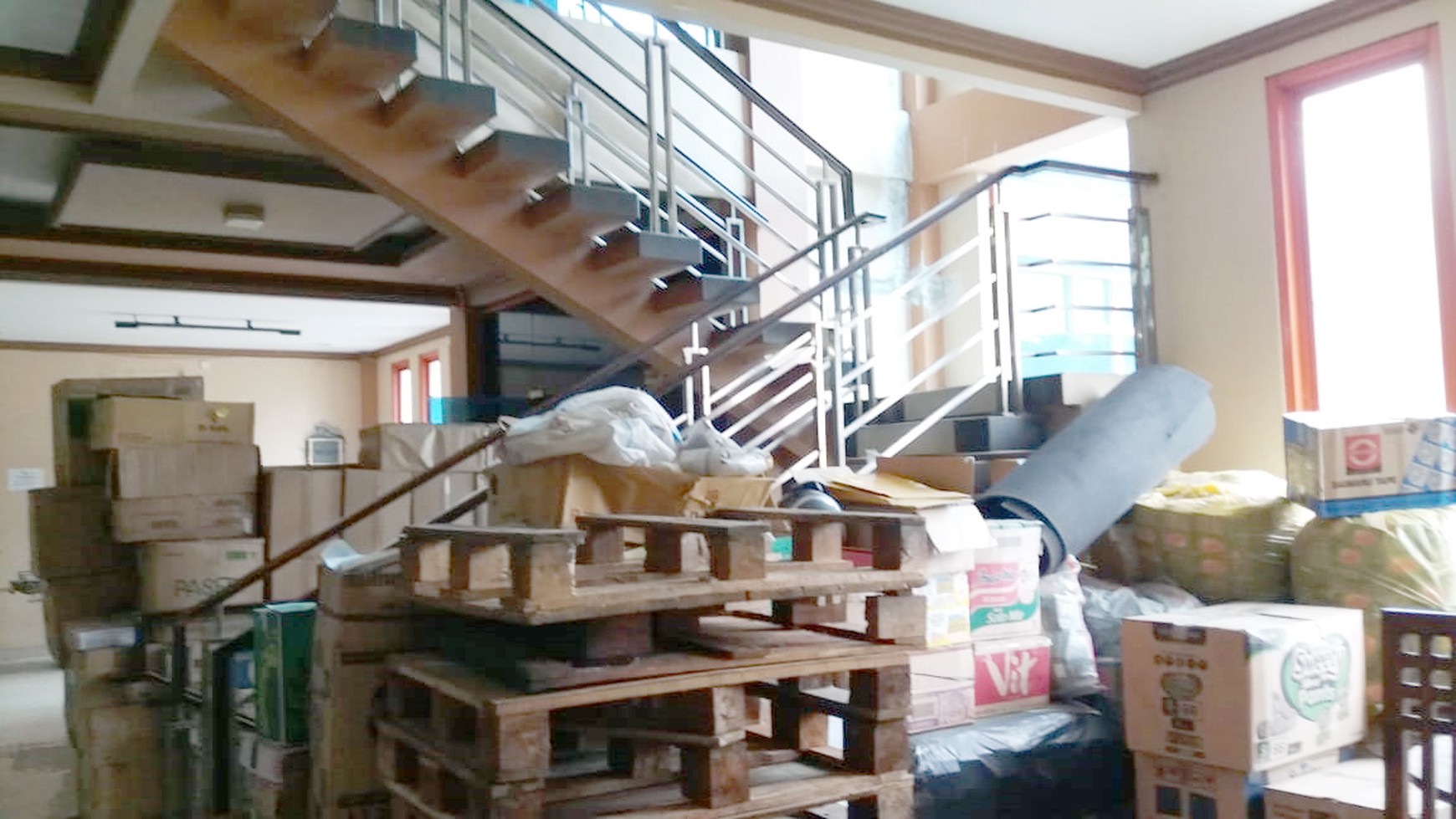 HOT SALE !!! Ruko murah Siap Huni, Lokasi Strategis, dan Hunia Nyaman @Merpati Raya, Bintaro HIlls