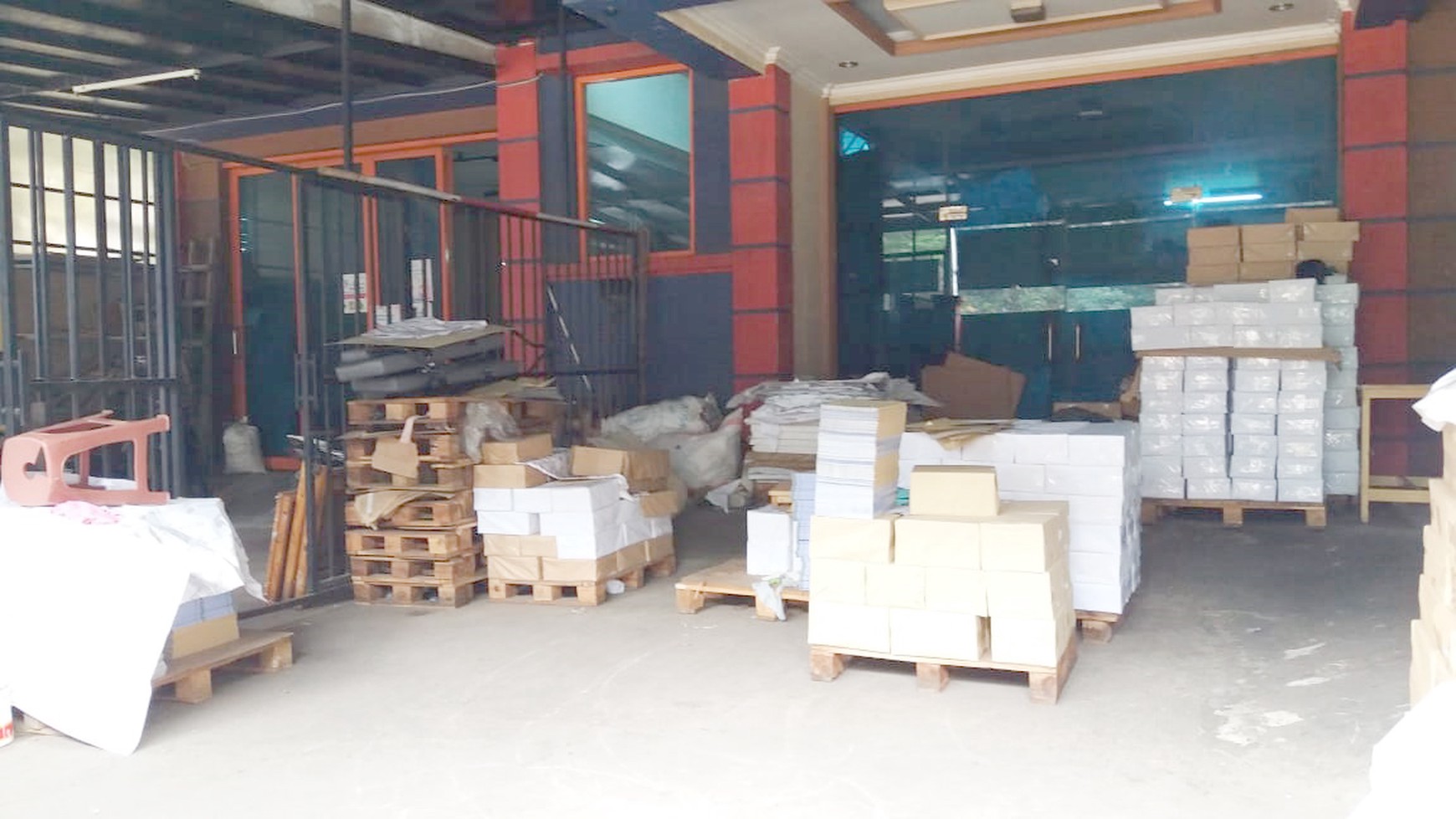 HOT SALE !!! Ruko murah Siap Huni, Lokasi Strategis, dan Hunia Nyaman @Merpati Raya, Bintaro HIlls