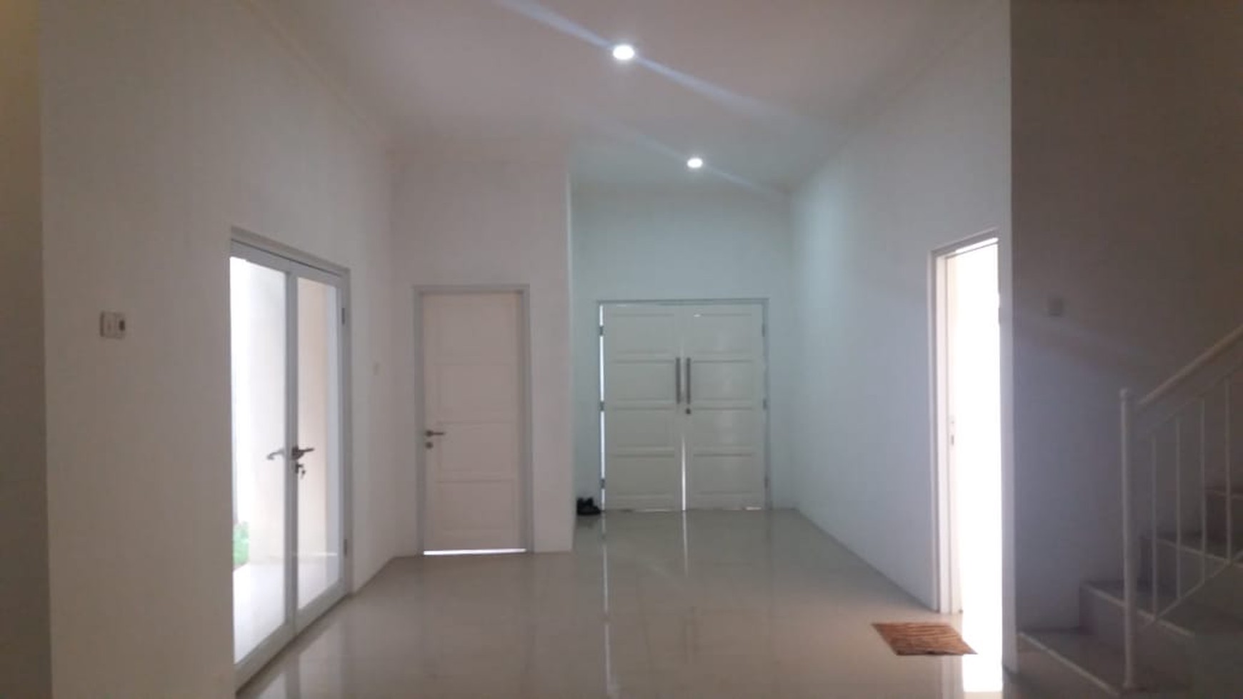 Rumah Siap Huni, Exterior Elegan, Hunian Nyaman dan Asri @Graha Raya Bintaro