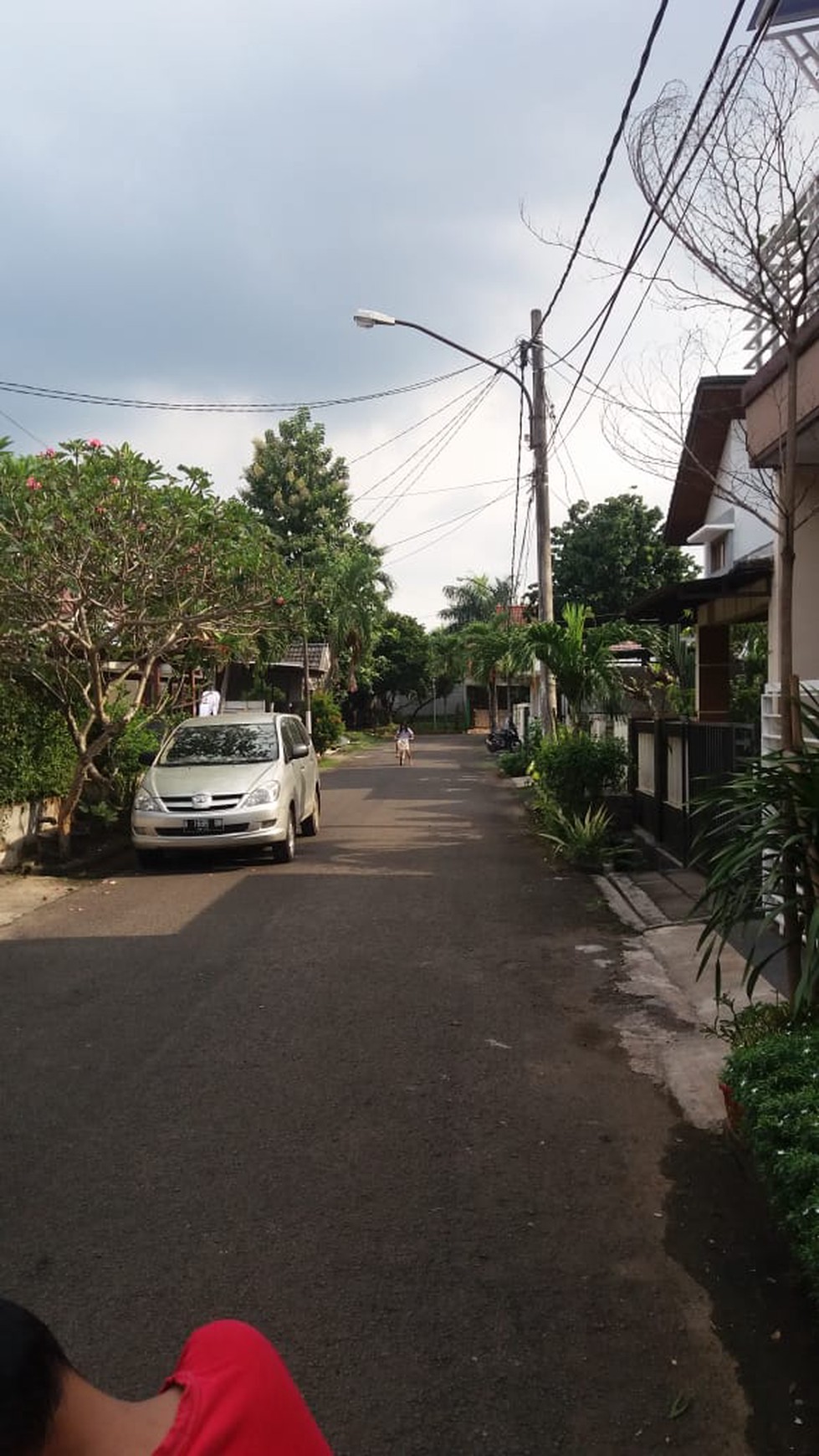 Rumah Siap Huni, Exterior Elegan, Hunian Nyaman dan Asri @Graha Raya Bintaro