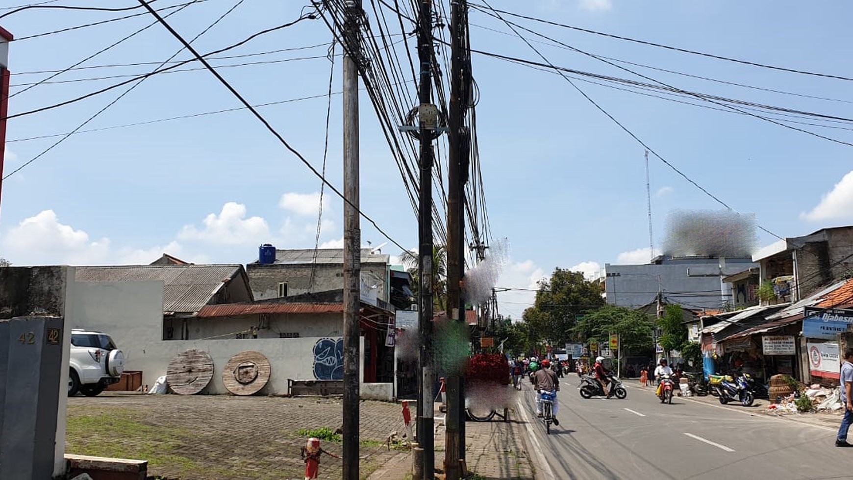 Ruko Strategis dan Menguntungkan di Kawasan Rempoa, Jakarta Selatan