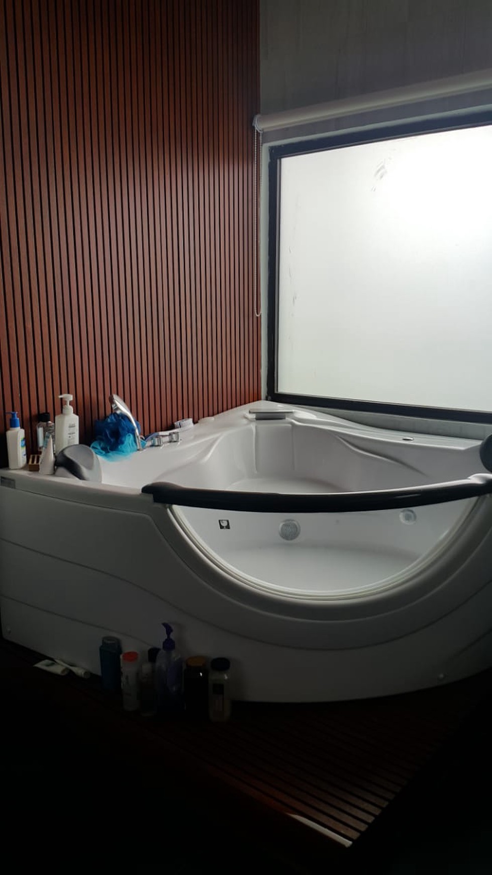 Rumah Bagus Di Kebayoran Village, Bintaro Jaya