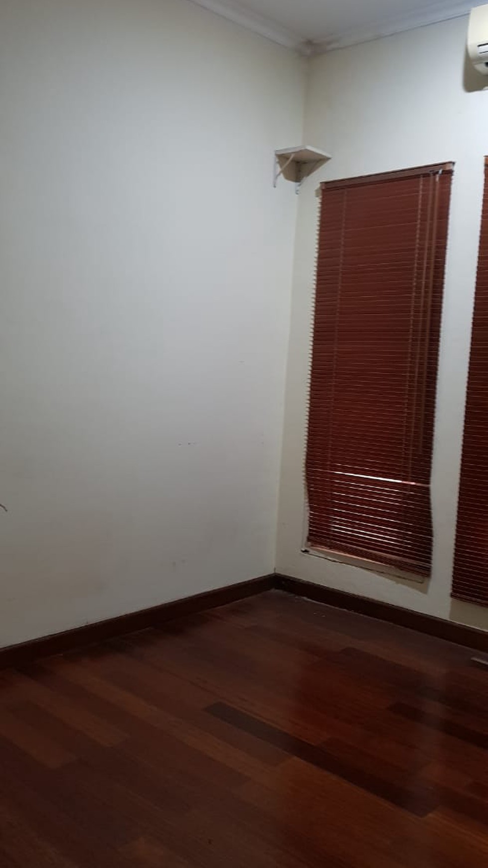 Rumah Bagus Di Puri Town House, Bintaro Jaya