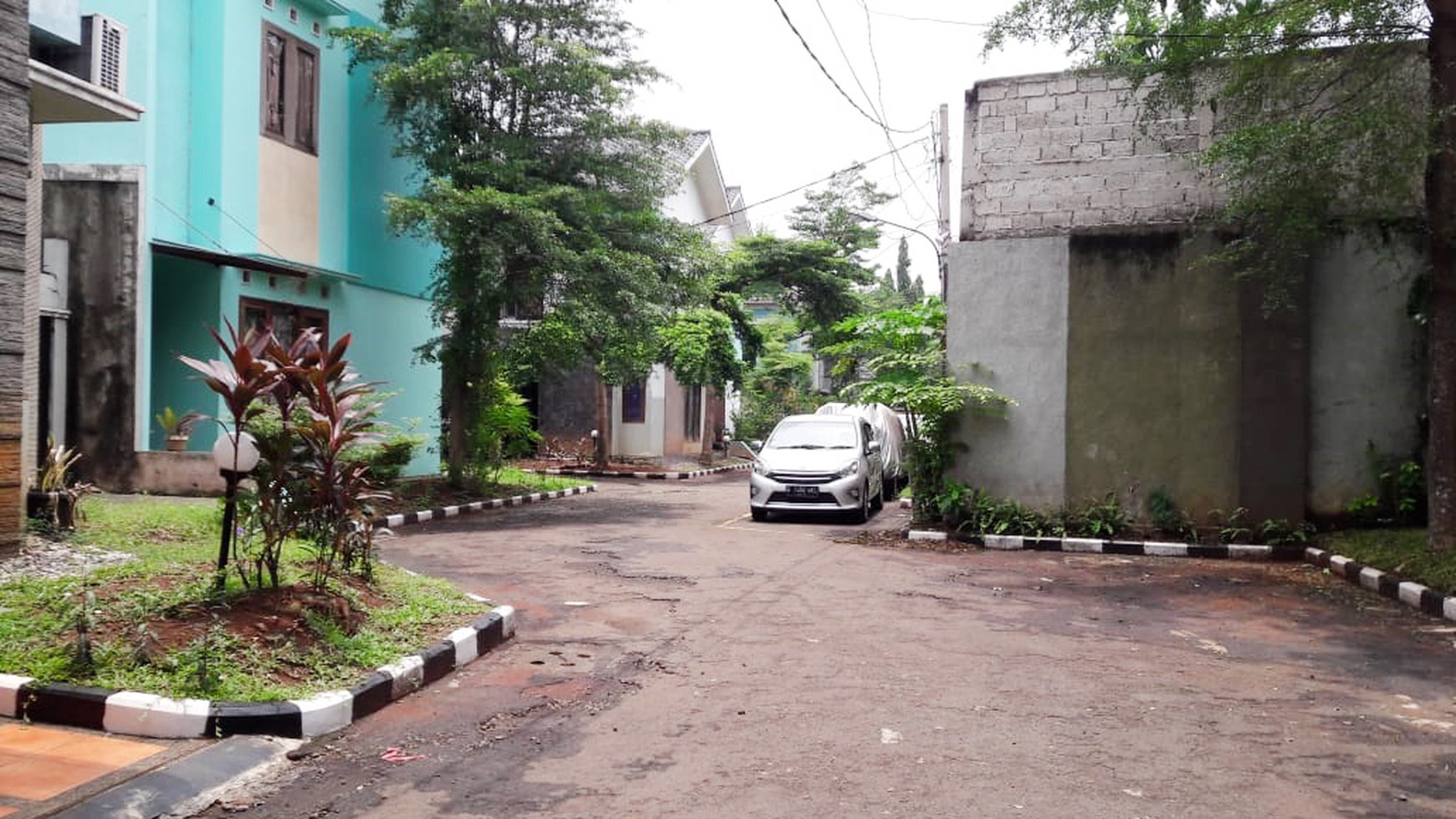Rumah Cantik Siap Huni, Lokasi Strategis, Dekat Stasiun Sudimara